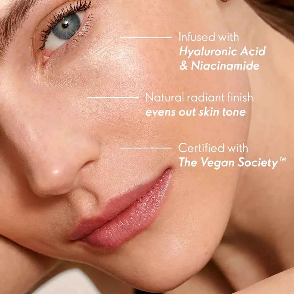 Eternal Glow Foundation SPF 25 | Giordani Gold | brandzify | oriflame