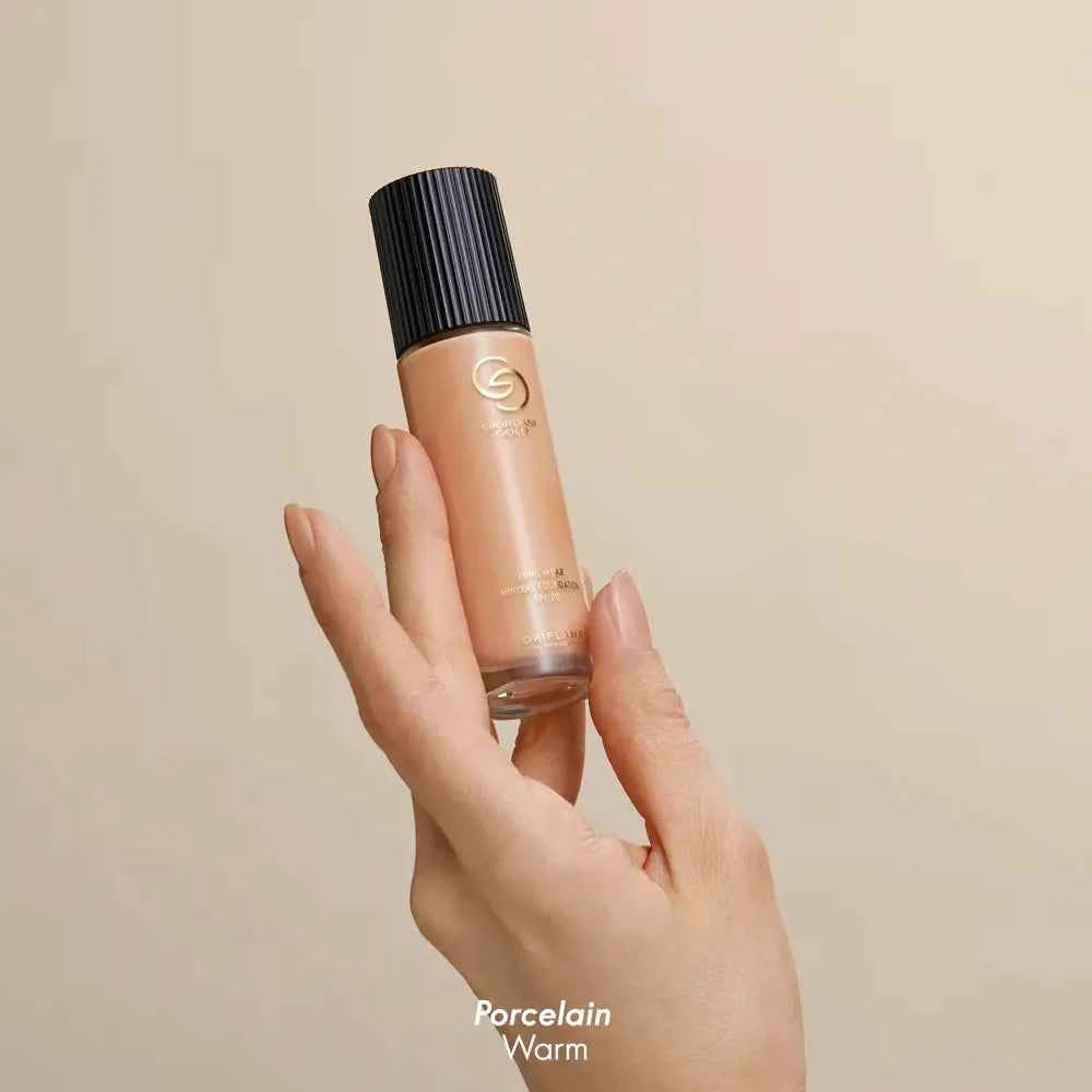 Long Wear Mineral Foundation SPF 20 | Giordani Gold | Oriflame
